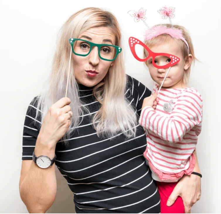 US Party Book Philly 16:9